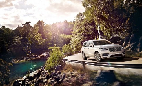 Презентация XC90 T8 — экологичного гибридного внедорожника от Volvo