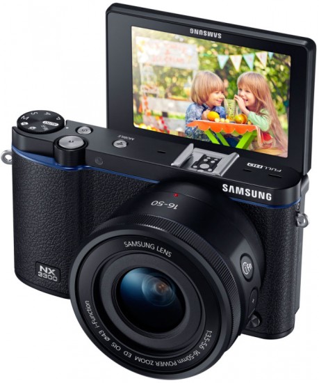 Основой камеры Samsung NX3300 служит датчик изображения типа CMOS формата APS-C