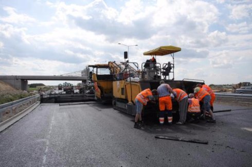 В Польше производят дороги из резины