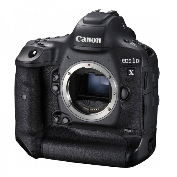 Новая информация о камере Canon EOS-1D X Mark II появилась накануне анонса