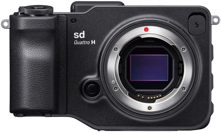 В камере Sigma sd Quattro установлен датчик формата APS-C, в камере Sigma sd Quattro H — формата APS-H