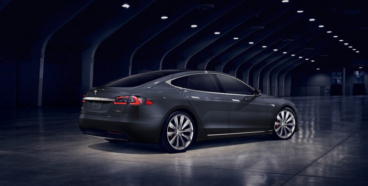 Tesla обновила электромобиль Model S