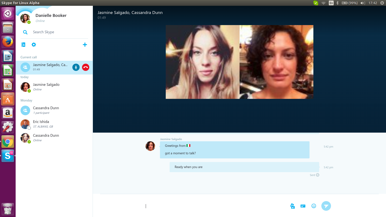 Вылетает скайп. Skype for Linux. Подпись в скайпе для бизнеса. Как развернуть скайп. Лицо в скайпе.