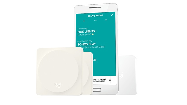 Для настройки Logitech Pop Home Switch используется смартфон с мобильным приложением