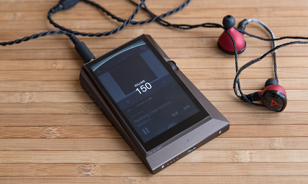 Прикоснуться к прекрасному: портативный плеер Astell&Kern AK380 и наушники Angie II - 1