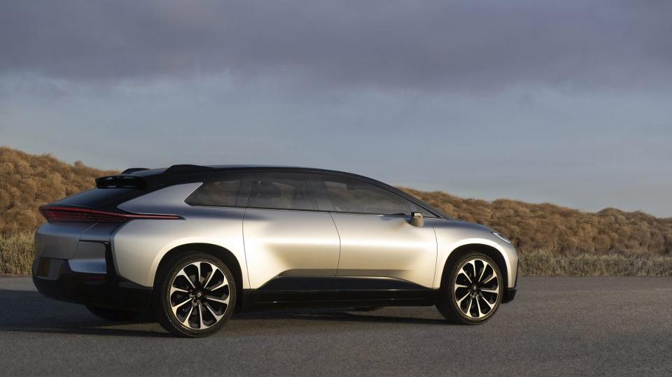 Компания Faraday Future представила 1050-сильный электрокроссовер - 1