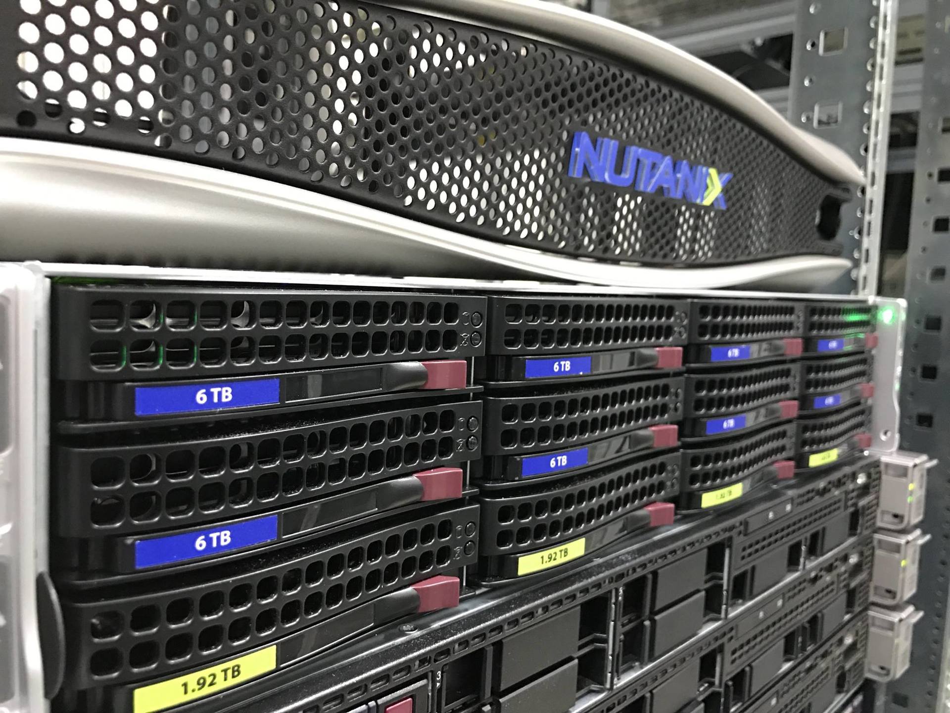 Ares server. Nutanix. Сервер Supermicro/Nutanix nxs2u4nl12g500. Виртуализация СХД Nutanix. Nx3220 СХД.