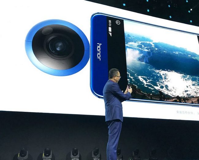 Insta360 выпустит панорамную камеру Honor VR для смартфонов Huawei 