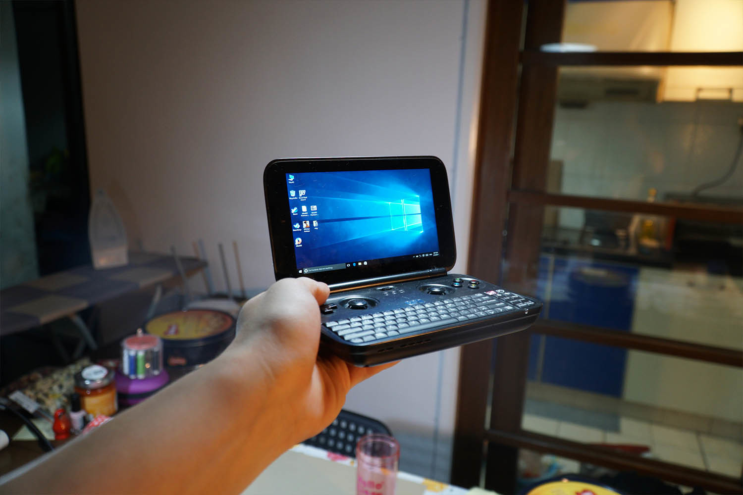 GPD WIN — Мечта детства, или как почувствовать себя Джоном Коннором - 5