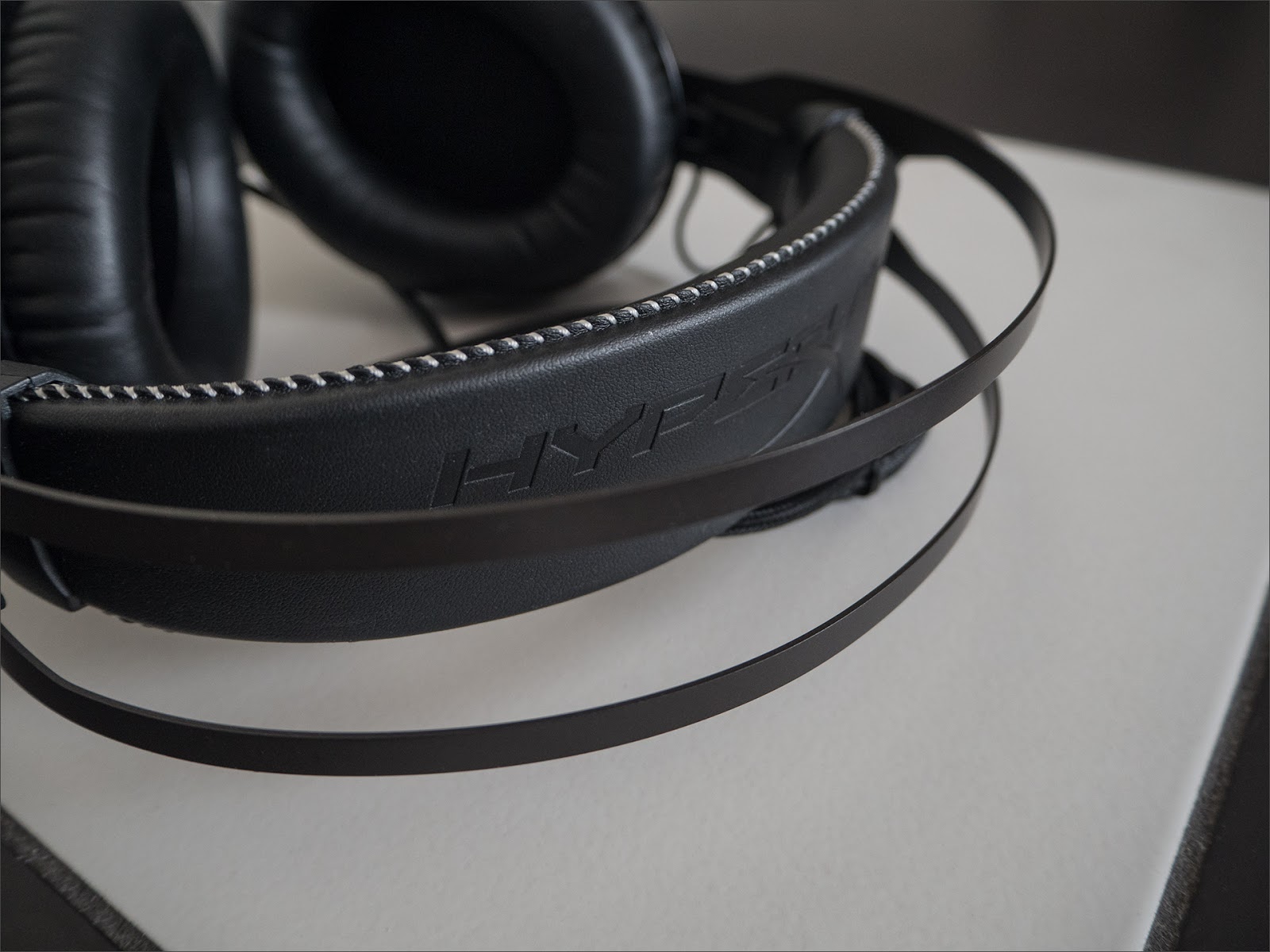 Hyperx cloud core 7.1 hx. Оголовье HYPERX.