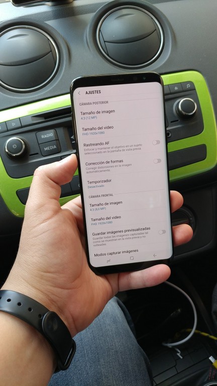 Опубликовано много новых фотографий работающего смартфона Samsung Galaxy S8+