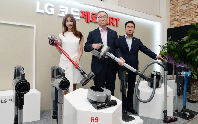 LG представила пылесос T9 с рекордной мощностью всасывания 250 Ватт и другие новинки