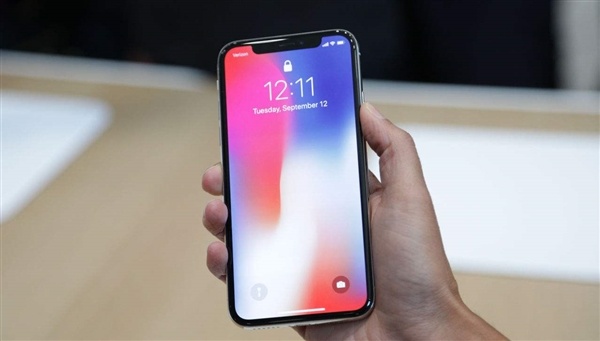 Первая партия iPhone X, отправленная из Китая, включает всего 46,5 тыс. смартфонов