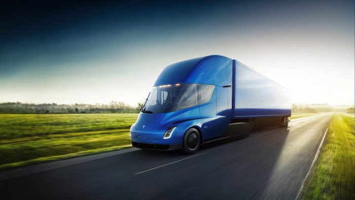 Грузовик Tesla Semi сможет разгоняться до 96 км/ч за 5 с, а его запас хода составит 800 км