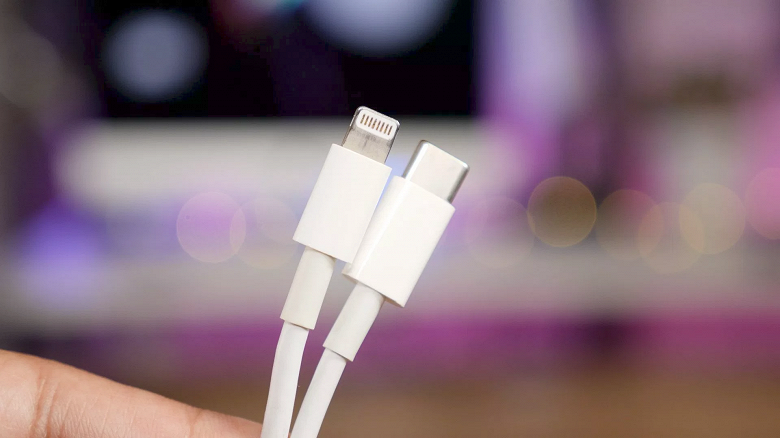 Apple снизила цену кабель с разъемами USB-C и Lightning