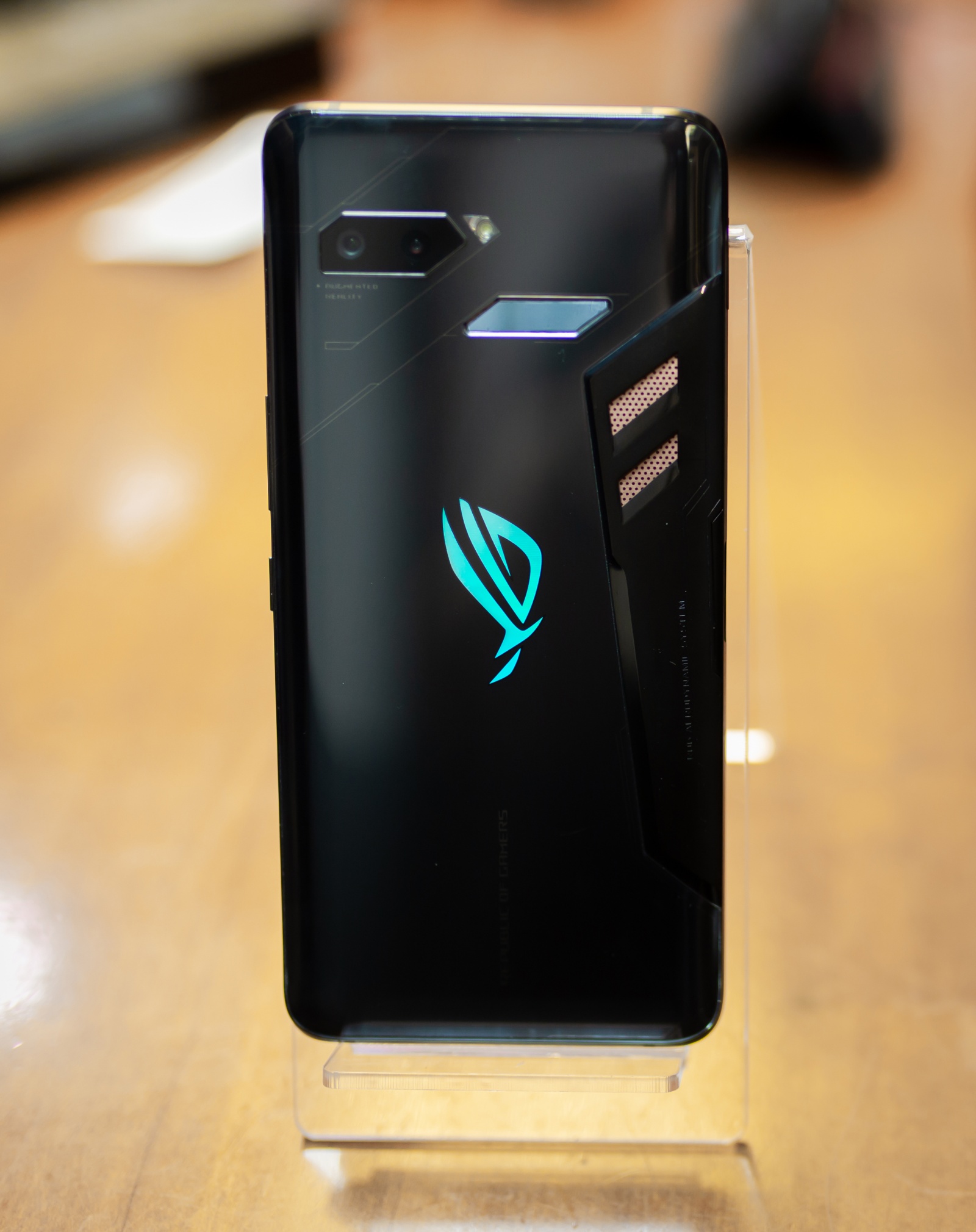 Asus rog phone 8. ASUS ROG Phone 6. ASUS ROG Phone 2021. ASUS ROG Phone 5 2021. Смартфон асус Рокфон 2.