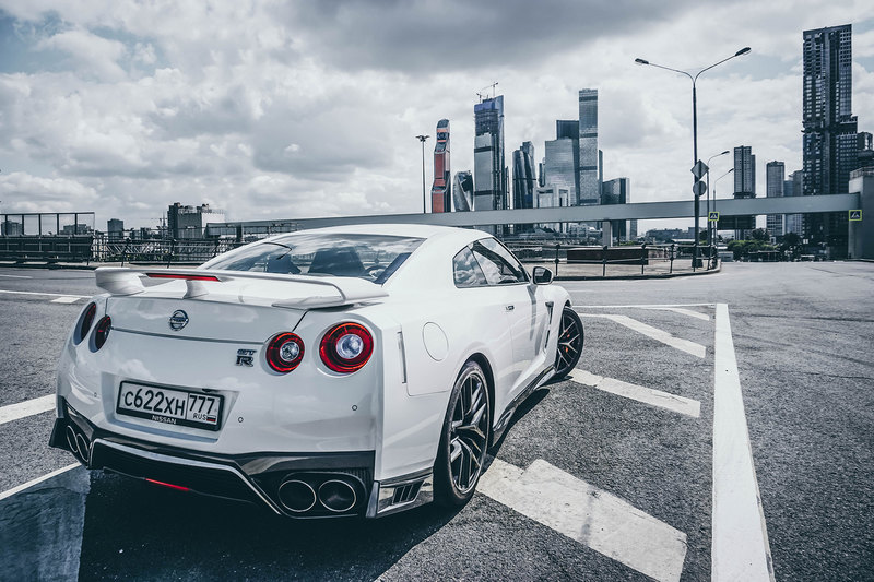 Новый GT-R NISMO две тыщи семнадцать на Нюрбургринге