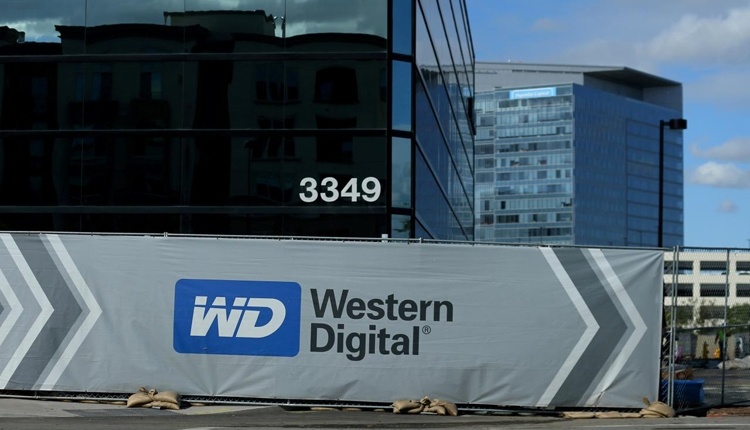 Western Digital начала пробные поставки передовых чипов памяти QLC 3D NAND