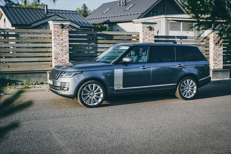 Новая аристократия: тест Range Rover LWB