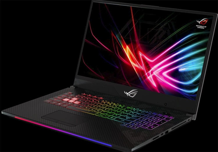 Игровой 17-дюймовый ноутбук ASUS ROG Strix Scar II GL704 весит менее 3 кг