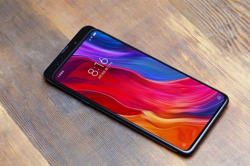 Смартфон Xiaomi Mi Mix 3 получит выдвижную камеру