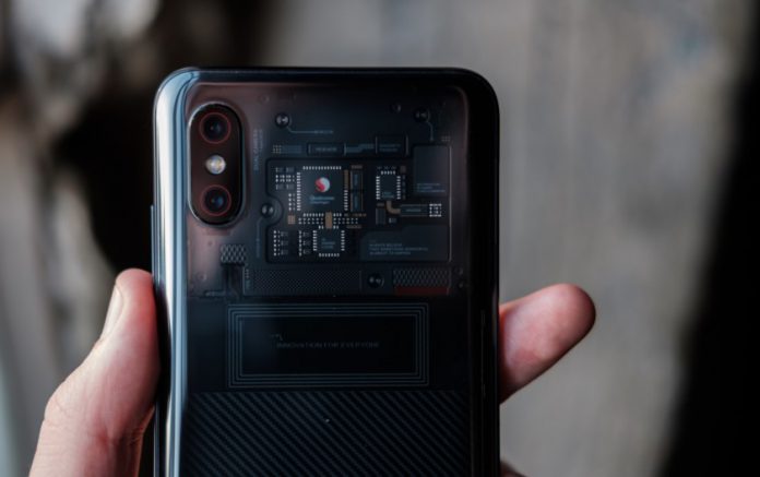 Премиальный Xiaomi Mi 8 Explorer Edition вскоре получит Android 9 Pie - 1