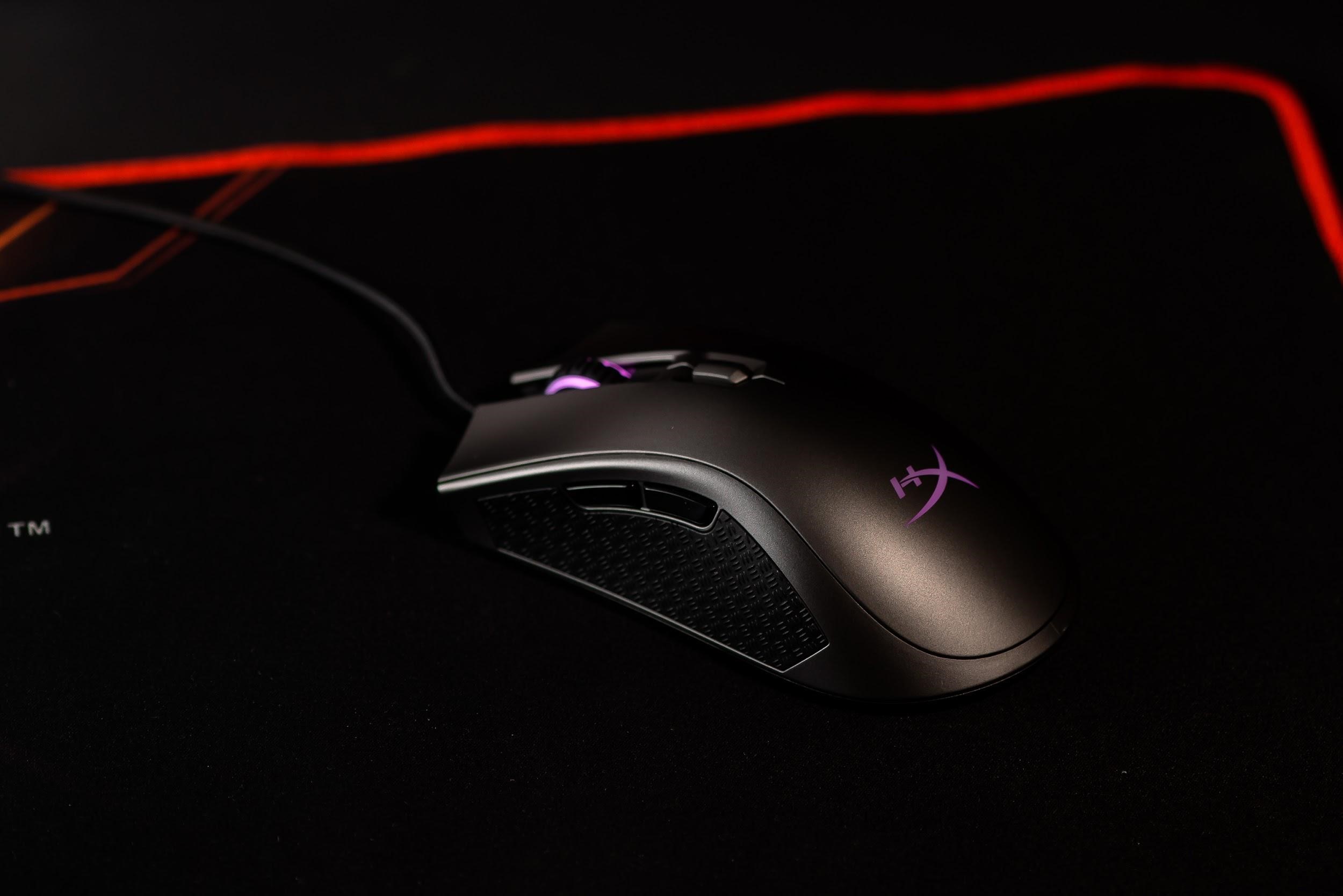 Hyperx pulsefire pro. HYPERX Pulsefire fps Pro. Игровая мышка HYPERX Stinger. HYPERX Pulsefire коврик. Мыши HYPERX Dark.