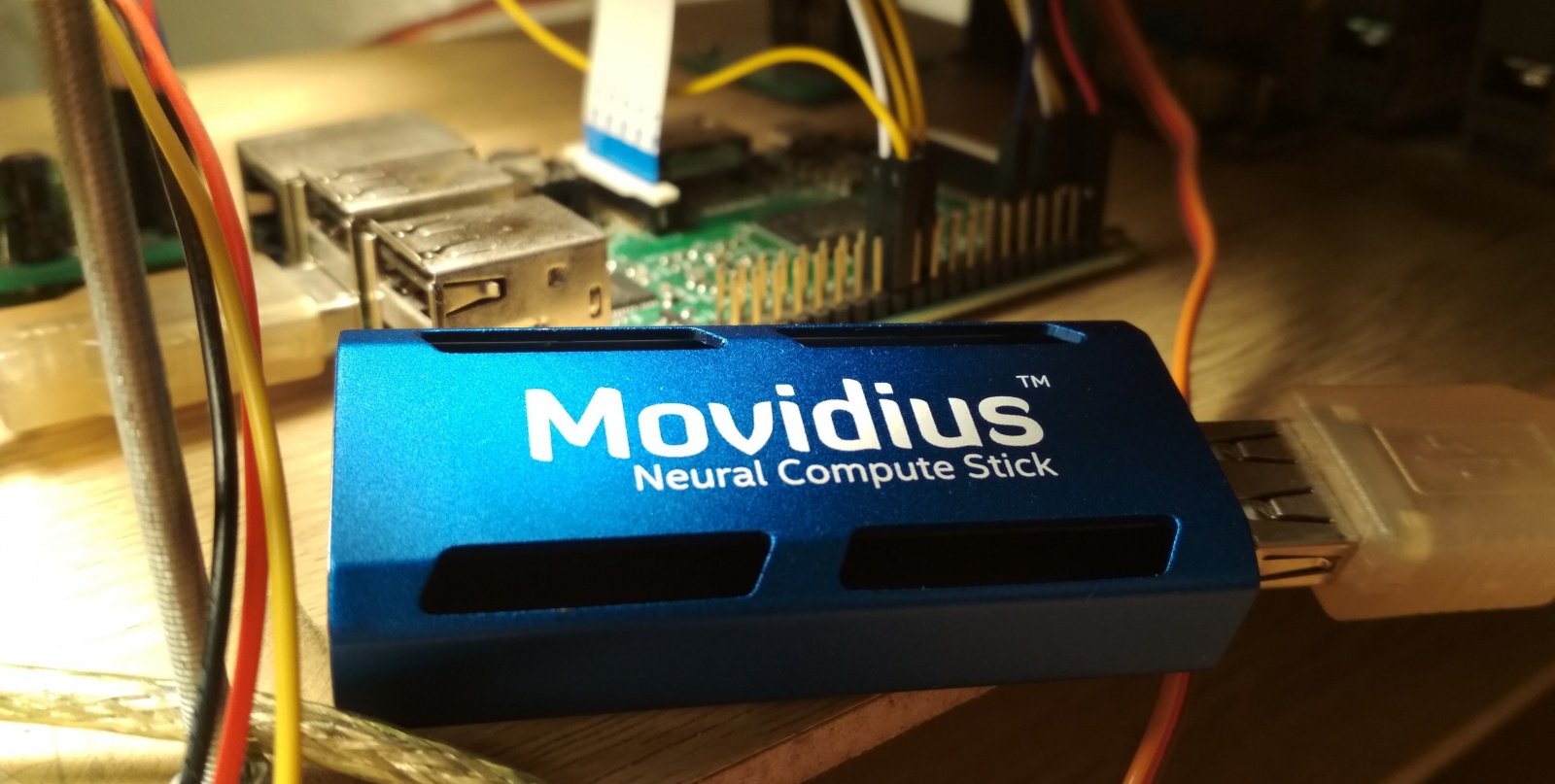 Обнаружение лиц на видео: Raspberry Pi и Neural Compute Stick - 1