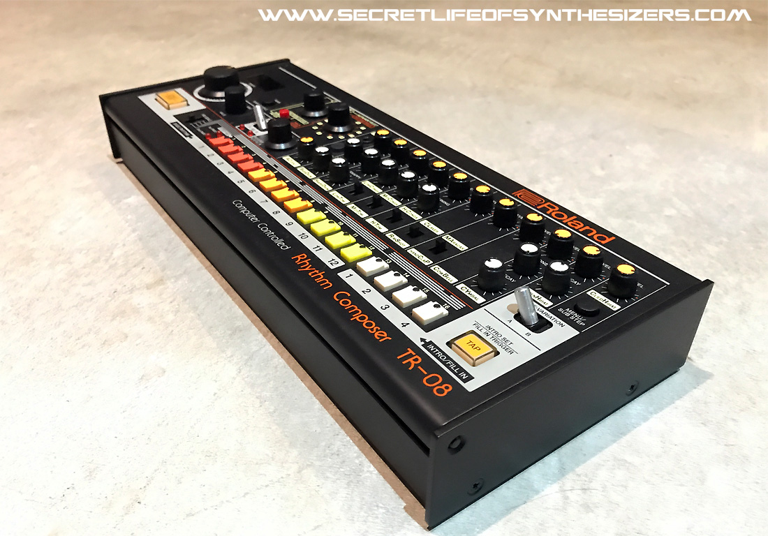 Загадочное сердце драм-машины Roland TR-808