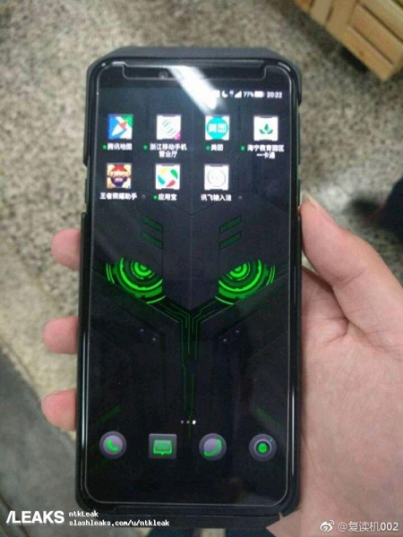 Появились новые фото смартфона Xiaomi Black Shark 2