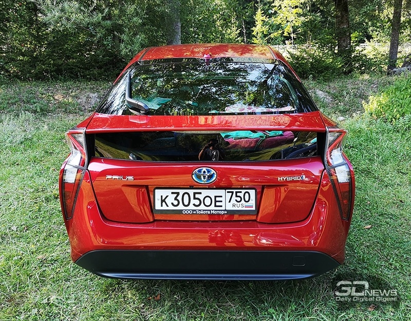 Новая статья: Обзор и длительный тест Toyota Prius: казнить нельзя помиловать