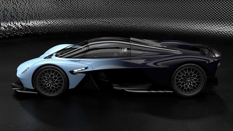 Гиперкар Aston Martin Valkyrie: новые изображения