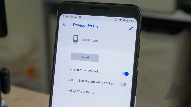 У Google проблемы с очередным новым устройством. Зарядная станция Pixel Stand имеет проблемы с режимом фоторамки