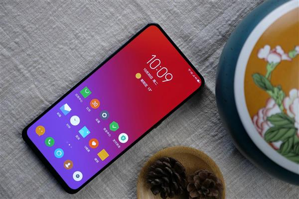 Lenovo недооценила спрос на слайдер Lenovo Z5 Pro, вторую партию раскупили за минуту