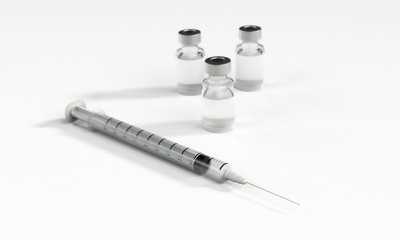 ВОЗ включила в список глобальных угроз отказ от прививок