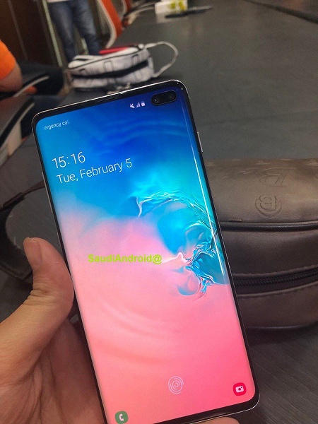 Новые живые фото демонстрируют Samsung Galaxy S10 и S10+ во всей красе