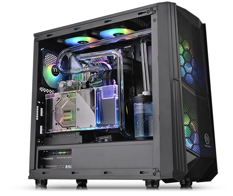 В серию Thermaltake Commander C TG ARGB вошли шесть ПК-корпусов