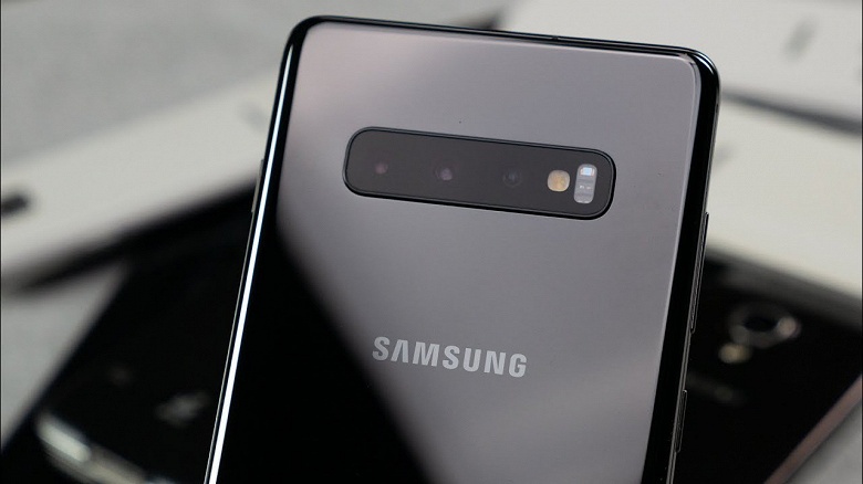 Вскрытие показало. Себестоимость Samsung Galaxy S10+ составляет $420, а SoC оказалась дешевле, чем в Galaxy S9+