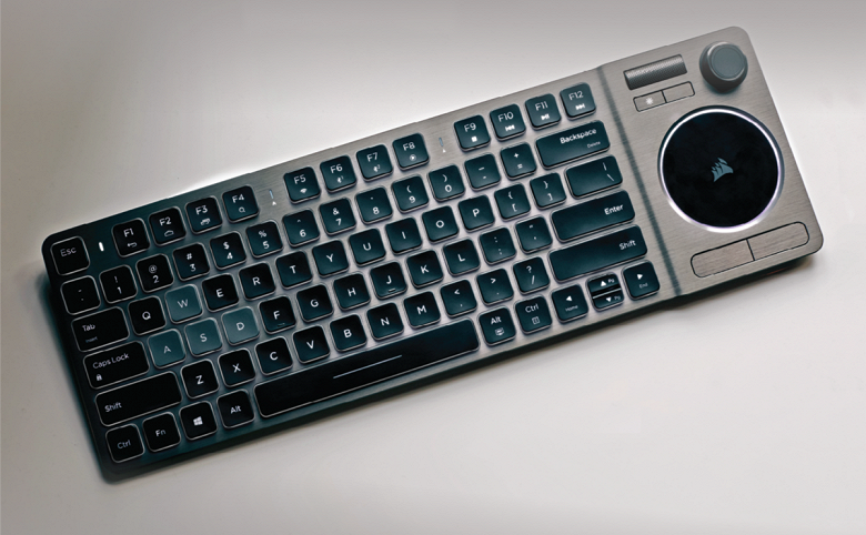 Больше, чем клавиатура: Corsair K83 Wireless Entertainment получила тачпад, джойстик и ролик