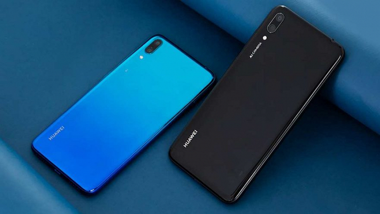 Смартфон Huawei Y7 2019 оценили в 220 евро