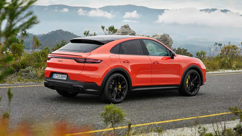 Porsche показала долгожданный Cayenne Coupe