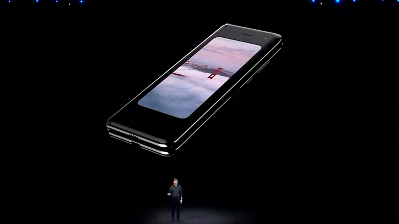 Плата за премиум. Чехол для Samsung Galaxy Fold будет стоить 135 долларов