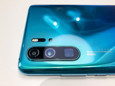 Флагманские смартфоны Huawei P30 и P30 Pro представлены официально