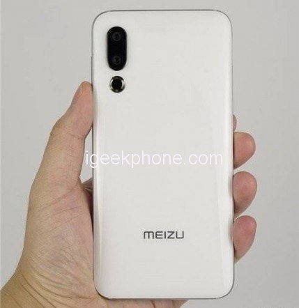 Первые фото задней панели Meizu 16s не позволяют окончательно понять, сколько модулей будет в основной камере