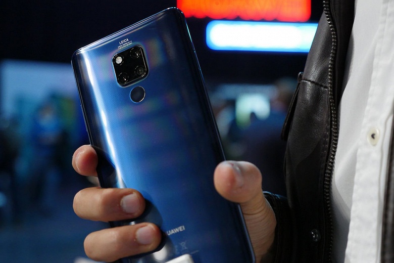 Неприятный сюрприз. Смартфон Huawei Mate 20 X 5G разочаровывает аккумулятором