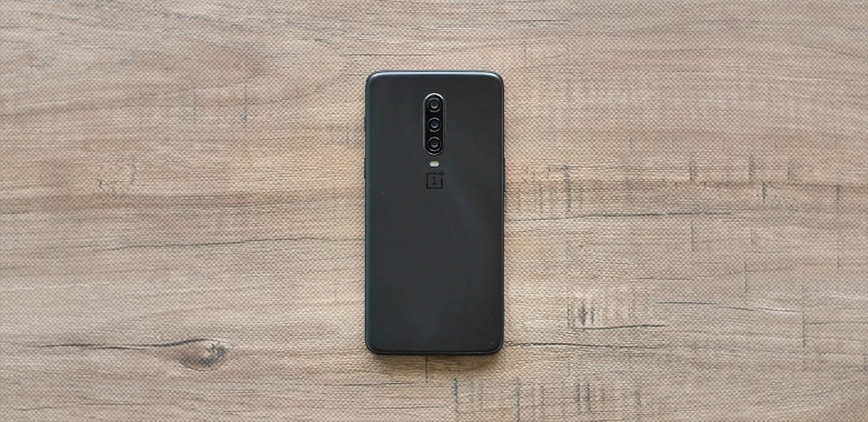 OnePlus 7 Pro впервые показался на фотографии