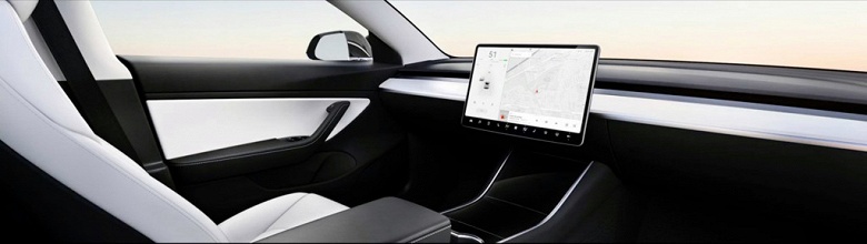 Илон Маск пообещал, что Tesla начнёт предлагать автомобили без рулевого колеса в течение ближайших двух лет