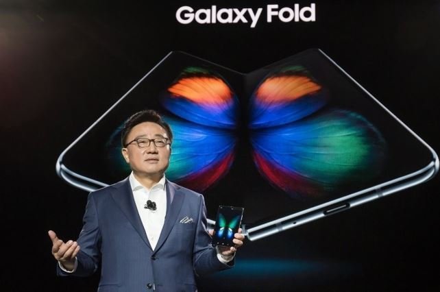 Samsung решила проблемы с Galaxy Fold, дату начала продаж смартфона объявят со дня на день