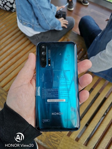 Флагманский смартфон Honor 20 Pro позирует на живых фото за считанные часы до анонса