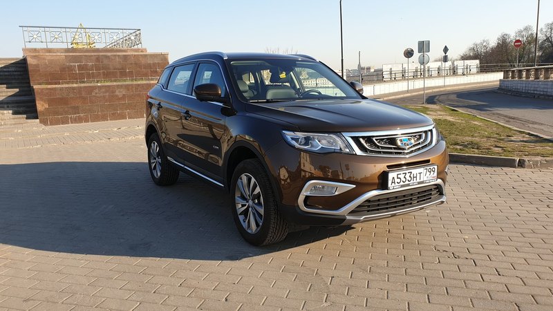 Ненасытный «азиат» из Беларуси: тест Geely Atlas